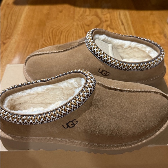 UGG Tasman II big Kids Brown size 6 - Picture 1 of 6